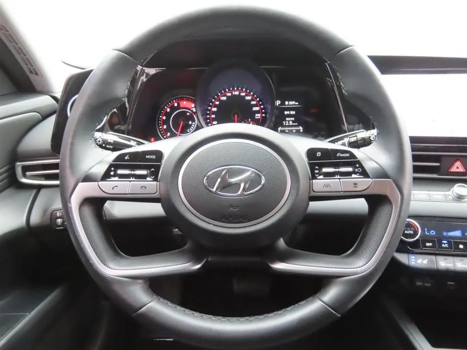Hyundai AVANTE — фото 8