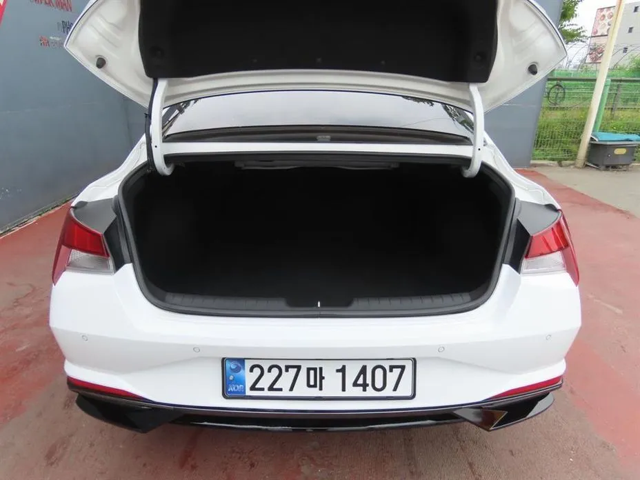 Hyundai AVANTE — фото 4