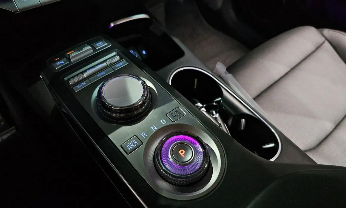 Genesis GV70 — фото 10