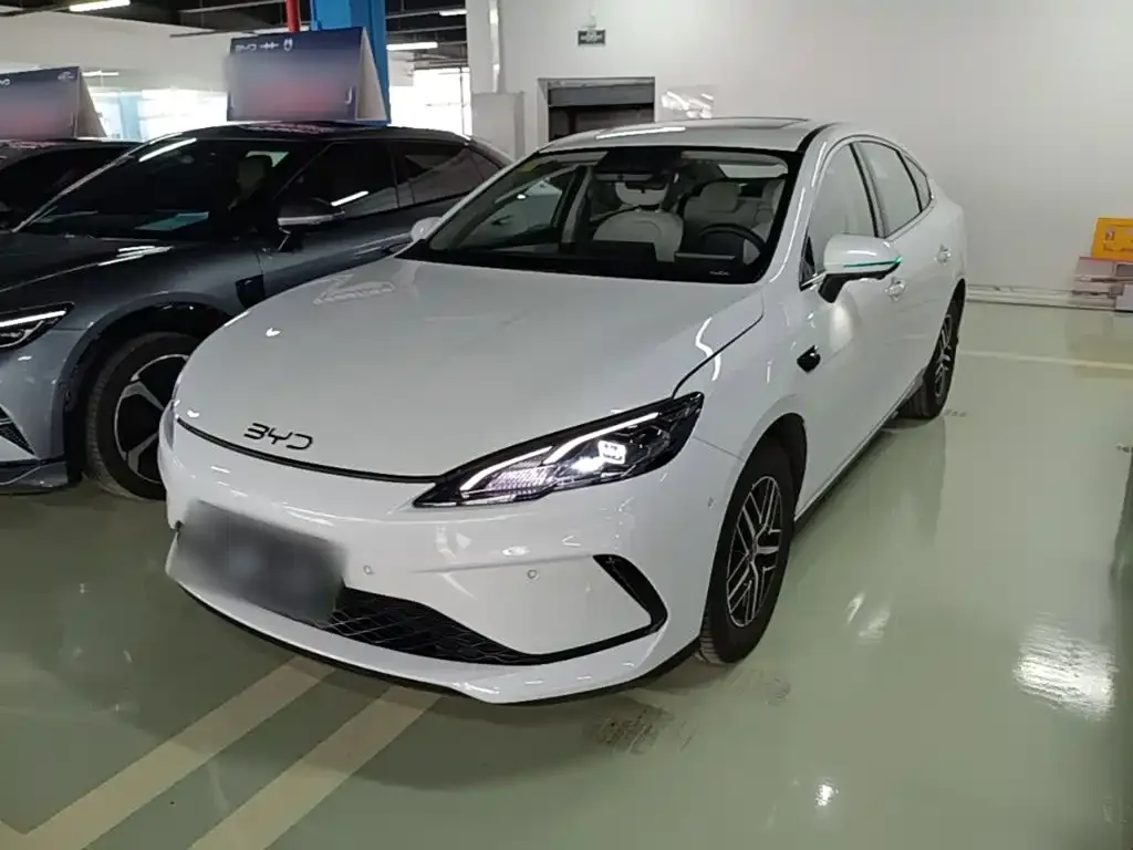 BYD Seal 05 DM-i — фото 1