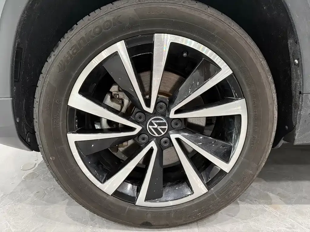 Volkswagen Tharu — фото 3