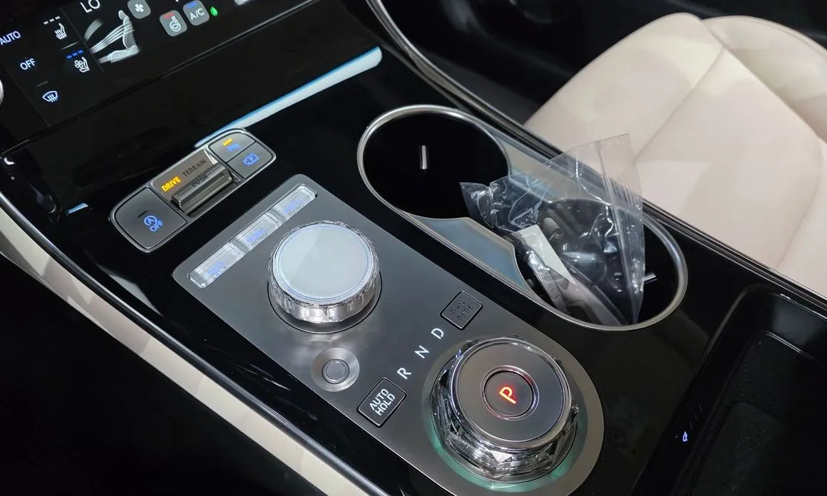 Genesis GV70 — фото 7