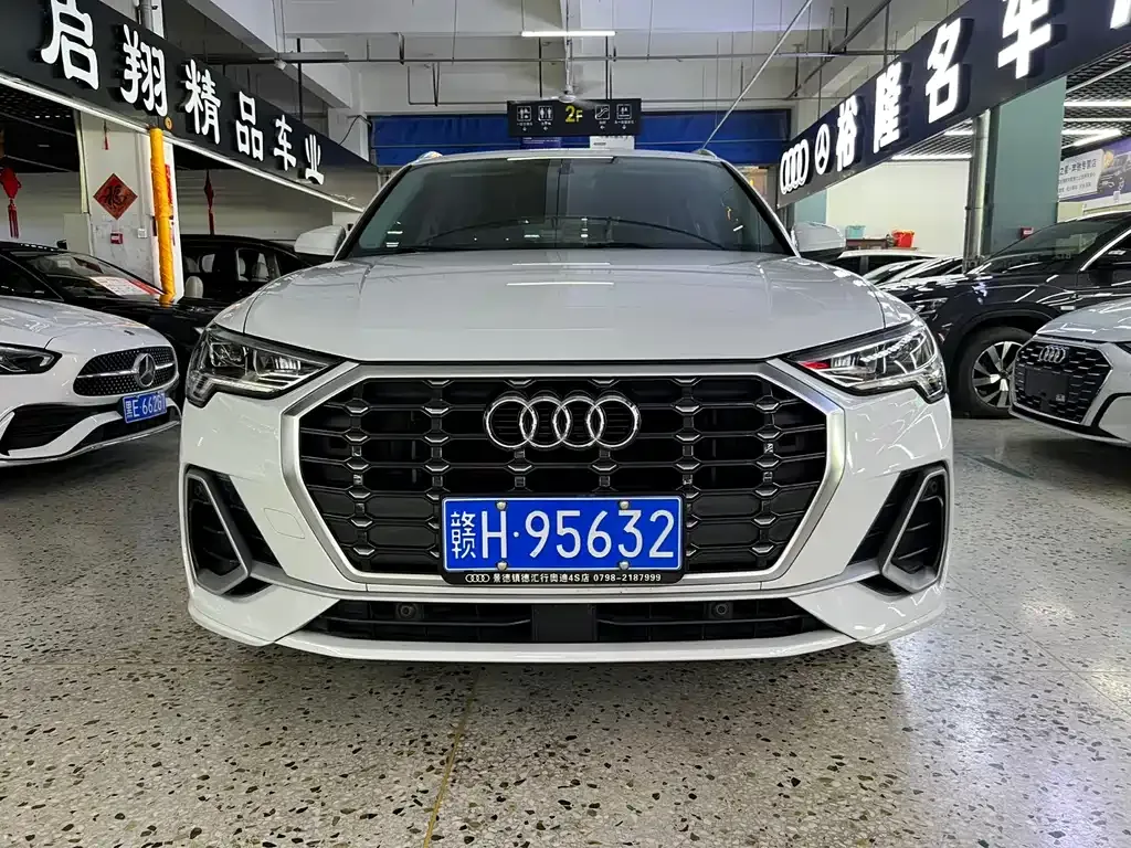 Audi Q3 — фото 9