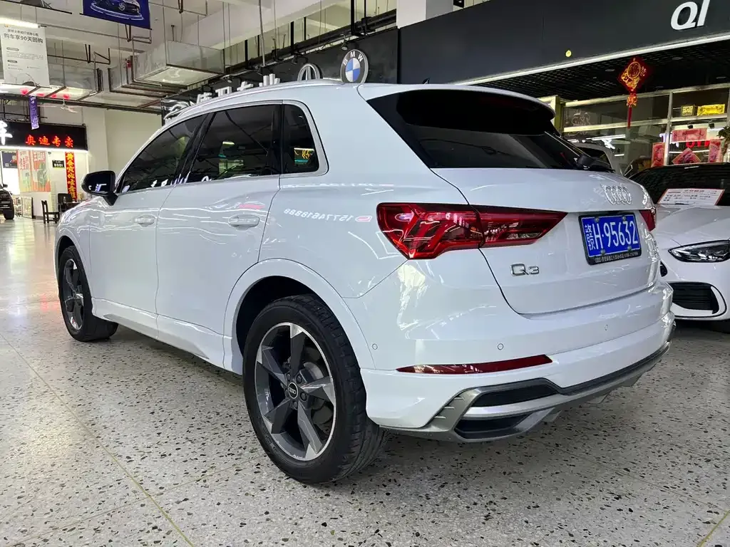 Audi Q3 — фото 4