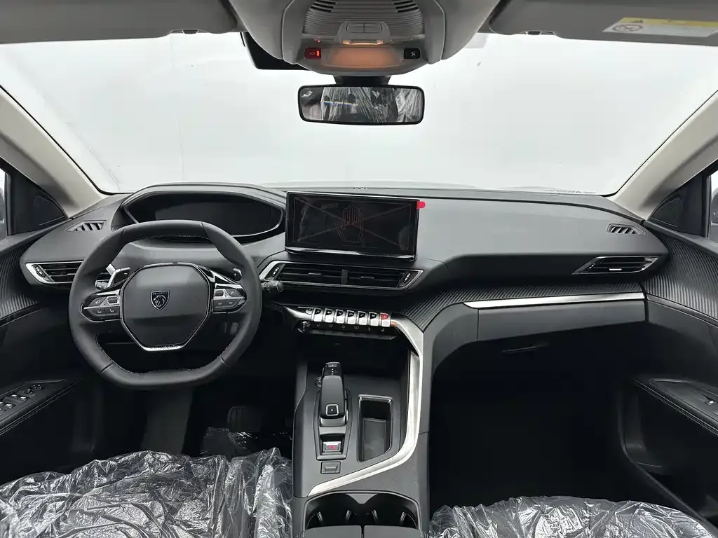 Peugeot 5008 — фото 10