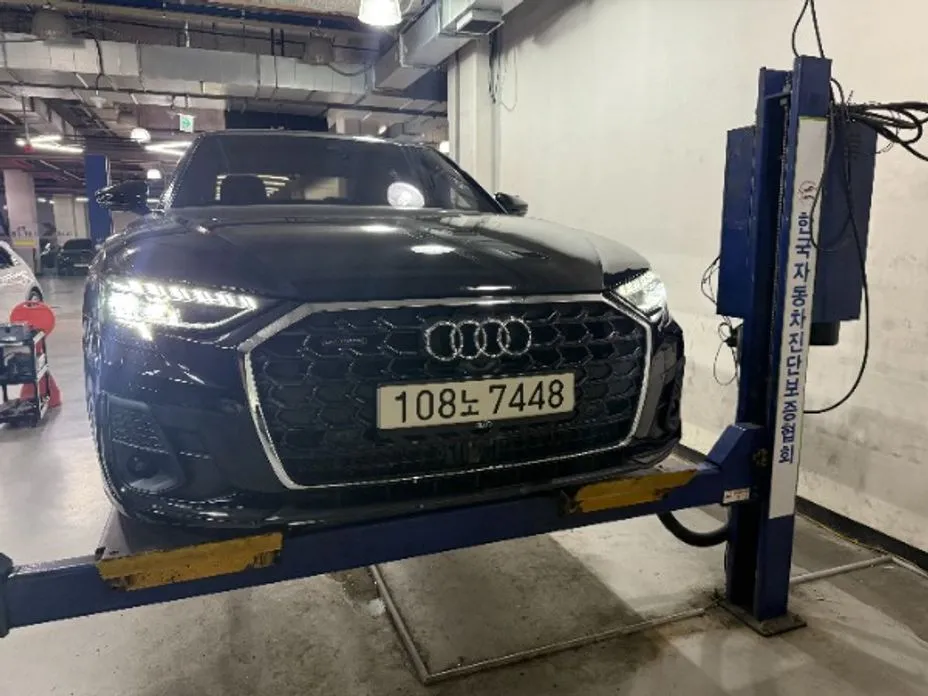 Audi A8