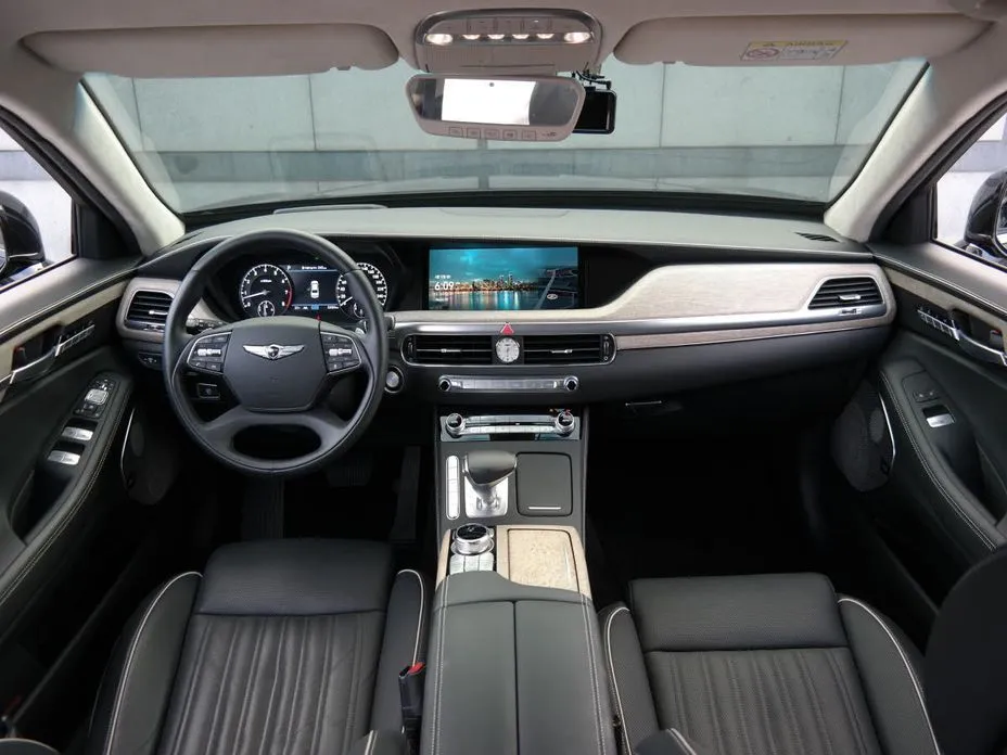 Genesis G90 — фото 10