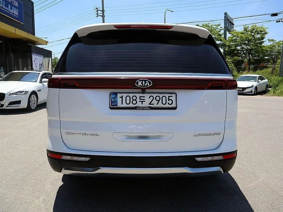 Kia Carnival — фото 3