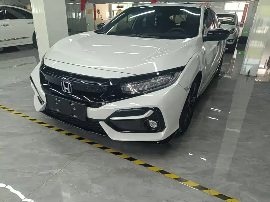 Honda Civic — фото 1