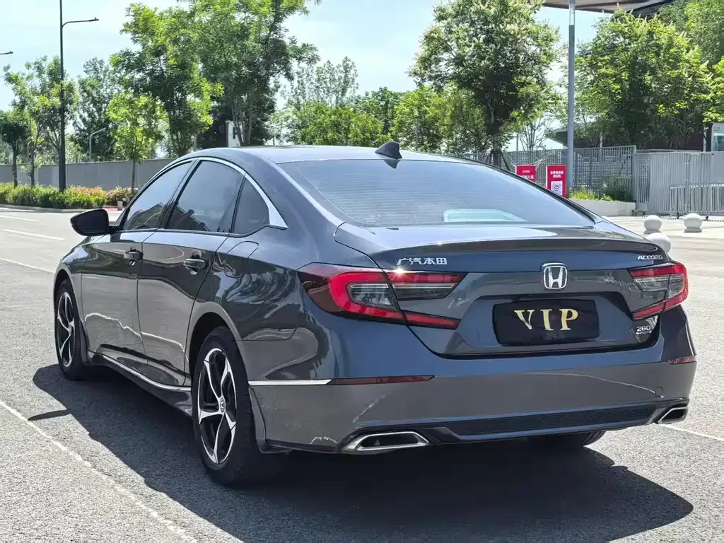 Honda Accord — фото 6