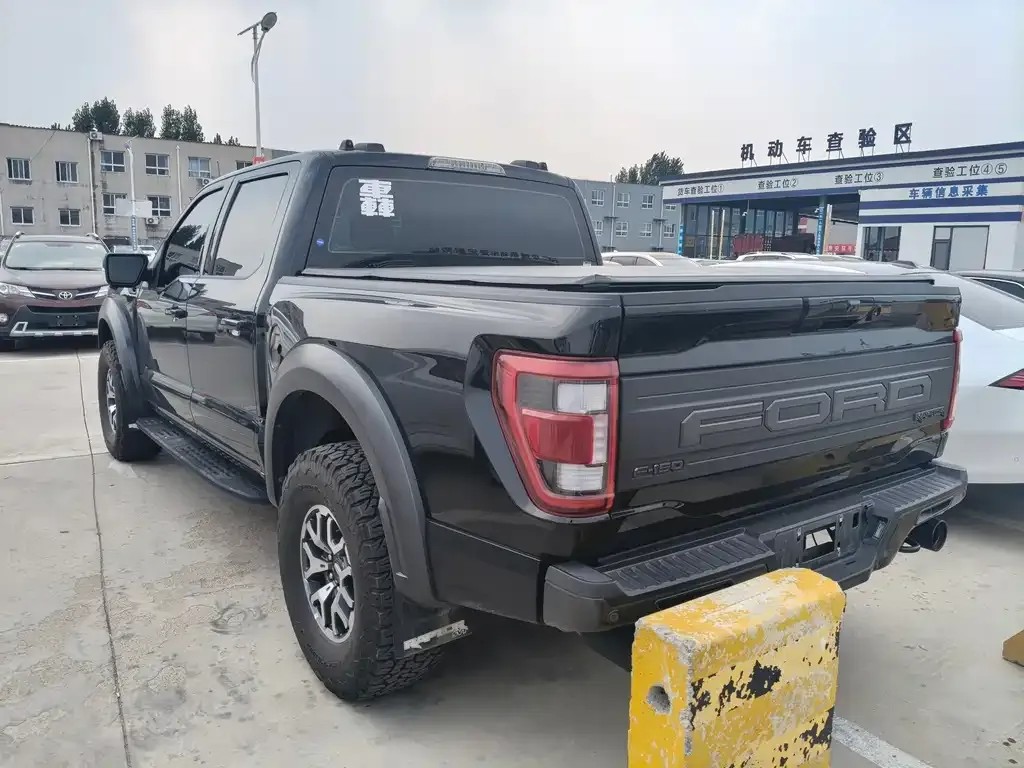 Ford F-150 Raptor — фото 7