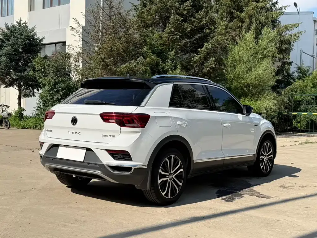 Volkswagen T-Roc — фото 5