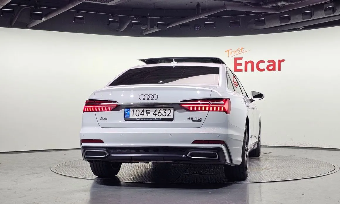 Audi A6 — фото 8