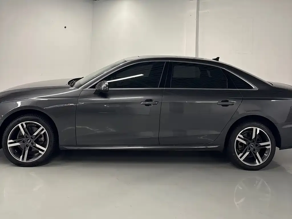 Audi A4L — фото 3