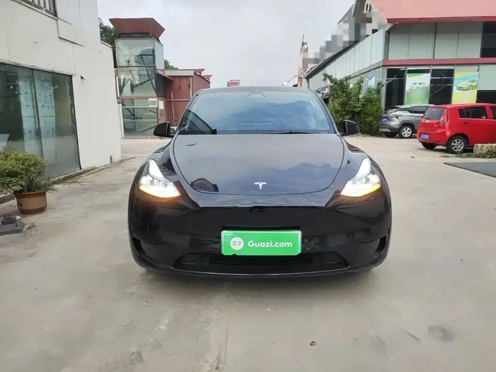 Tesla Model Y — фото 3