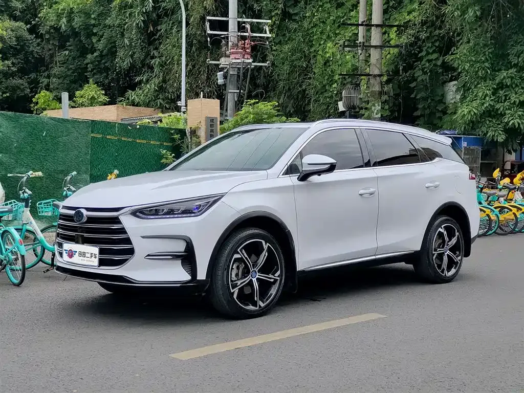 BYD Tang New Energy — фото 1