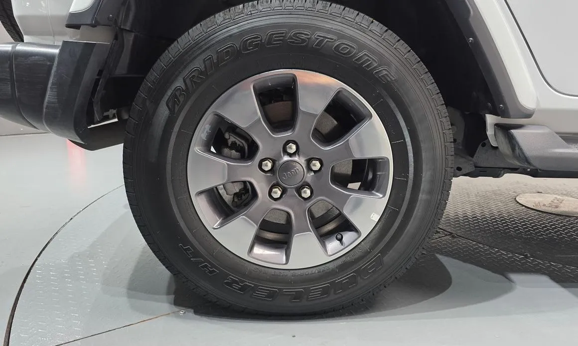 Jeep Wrangler 2021 из KR, фото 2