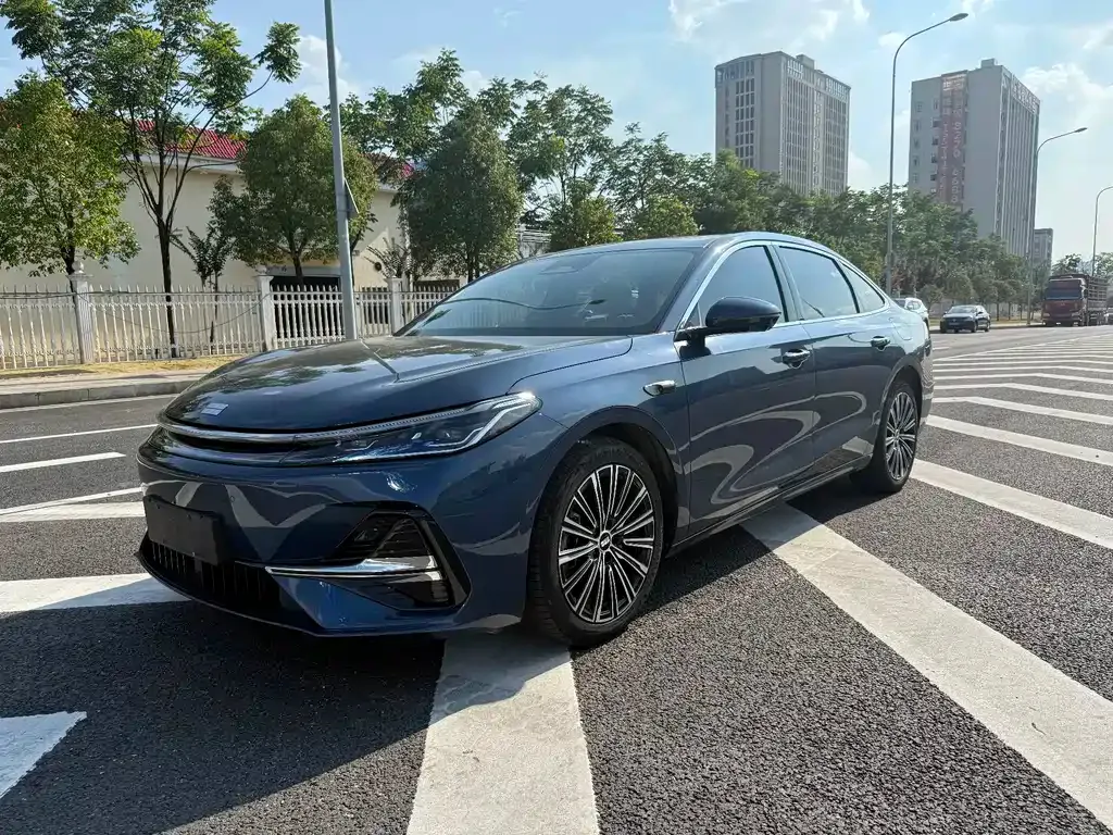 Geely 银河A7 EM