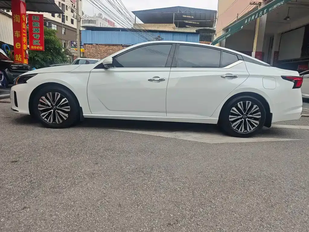Nissan Teana — фото 10
