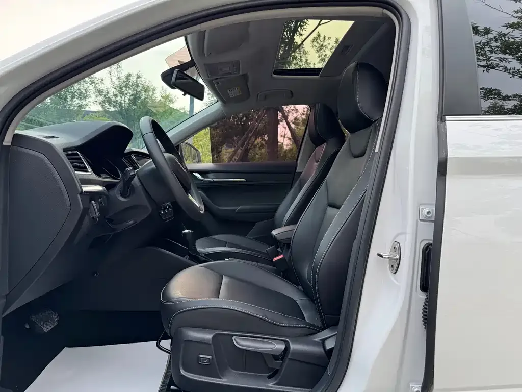Skoda Kamiq — фото 3