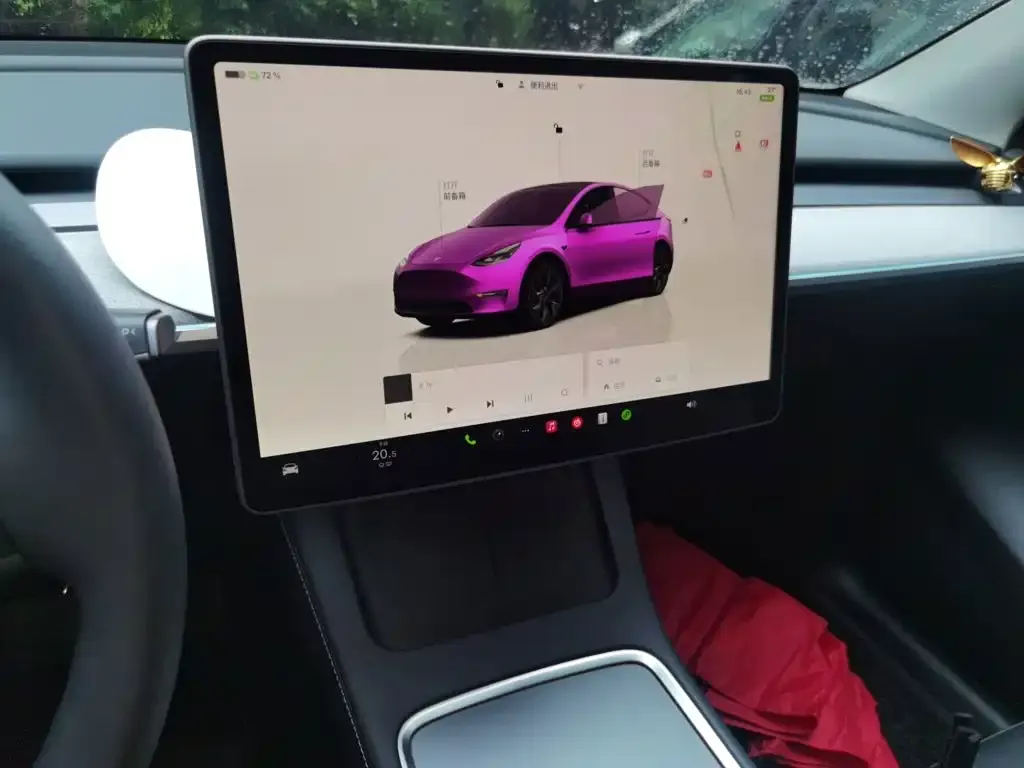 Tesla Model Y — фото 6
