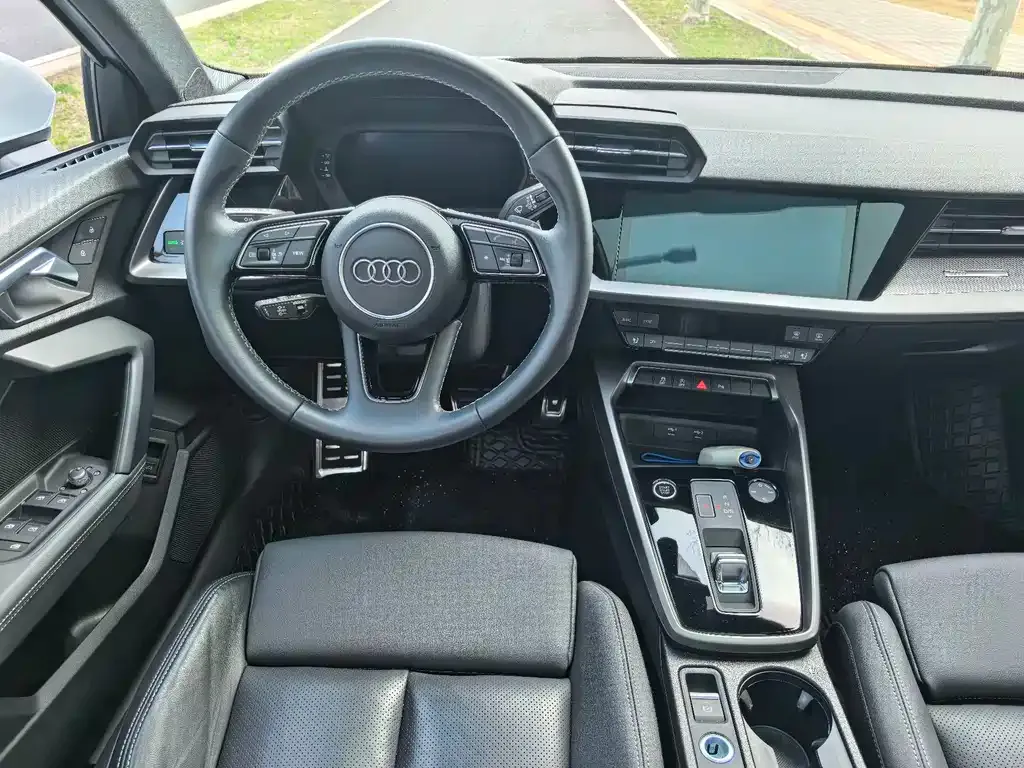 Audi A3 — фото 7