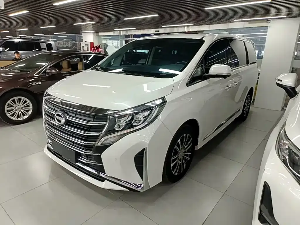 GAC Motor Trumpchi M8 — фото 2