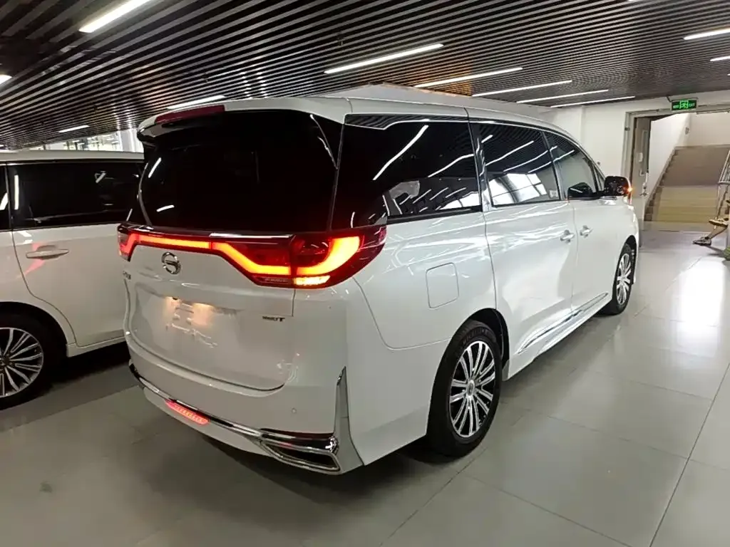 GAC Motor Trumpchi M8 — фото 10