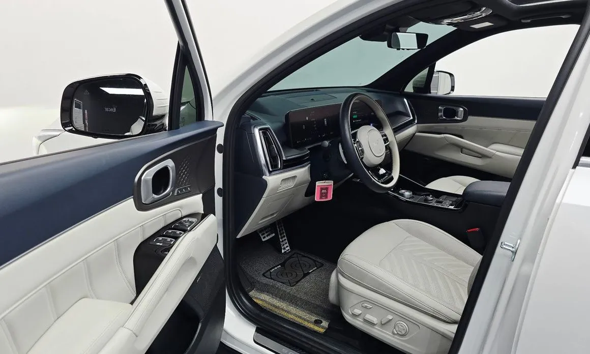 Kia Sorento — фото 7