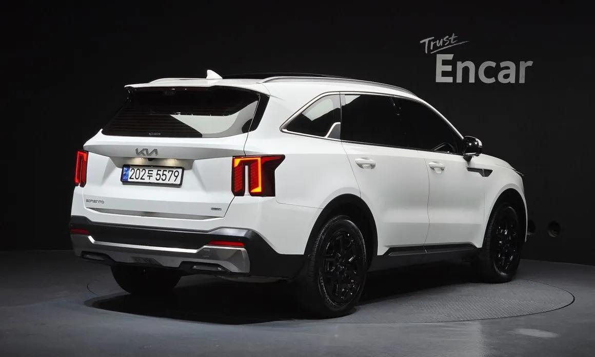 Kia Sorento — фото 4