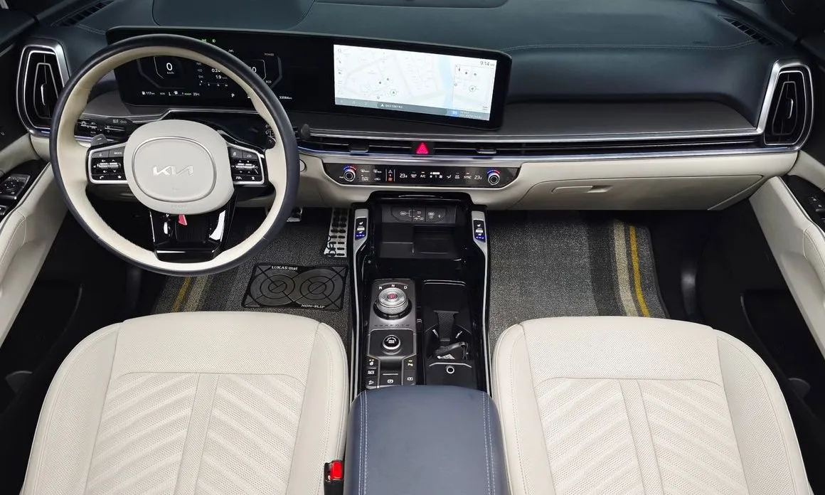 Kia Sorento — фото 10