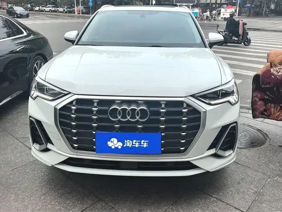 Audi Q3 — фото 5
