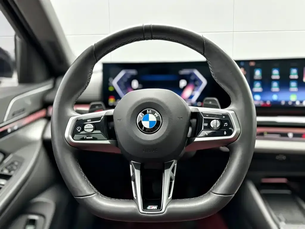 BMW 5 Series — фото 2