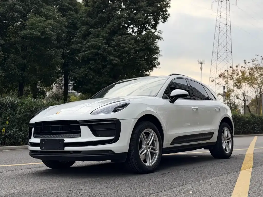 Porsche Macan — фото 1
