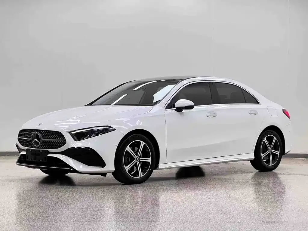 Mercedes-Benz A-Class — фото 1