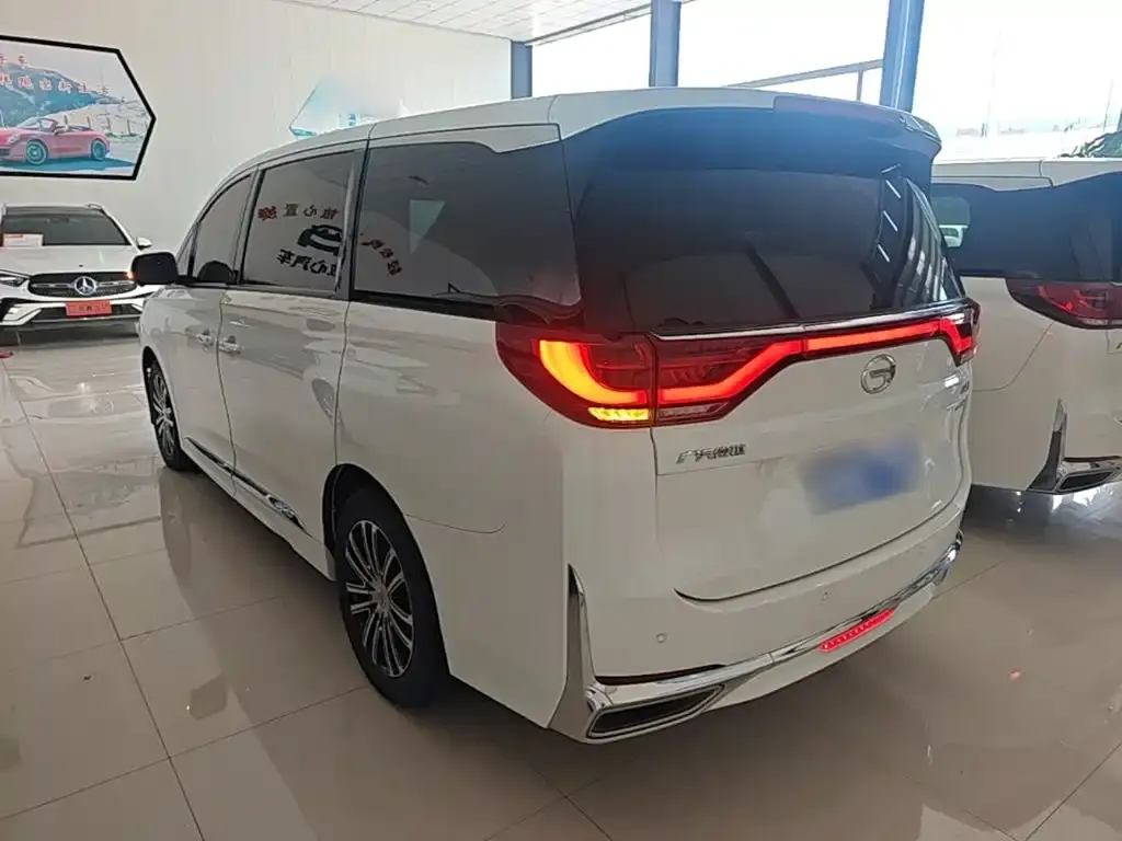GAC Motor Trumpchi M8 — фото 2