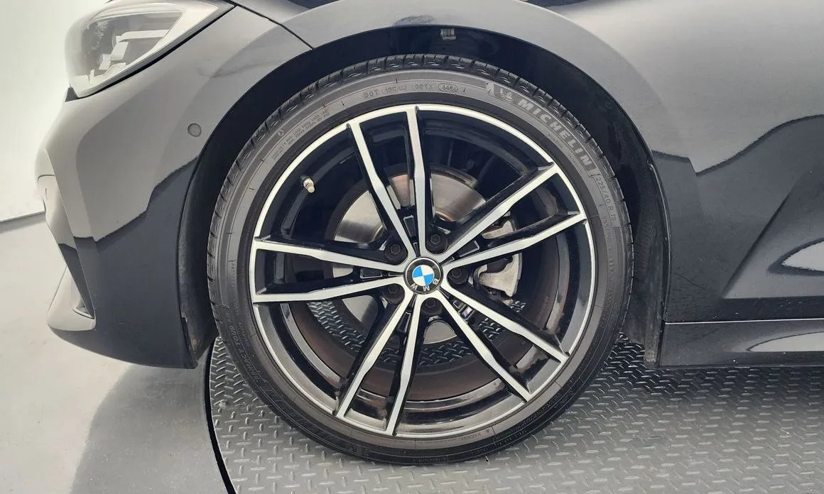 BMW 3-Series 2022 из KR, фото 10