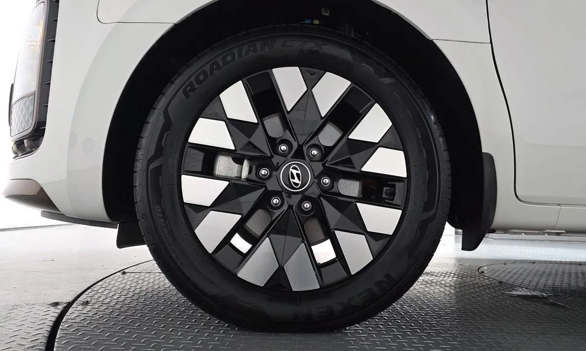 Hyundai Staria — фото 9