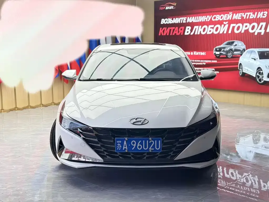 Hyundai Elantra — фото 8