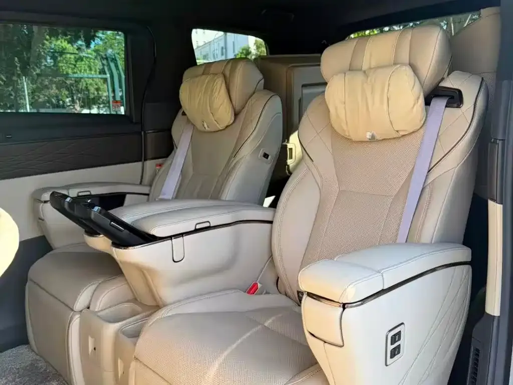 Toyota Alphard — фото 3
