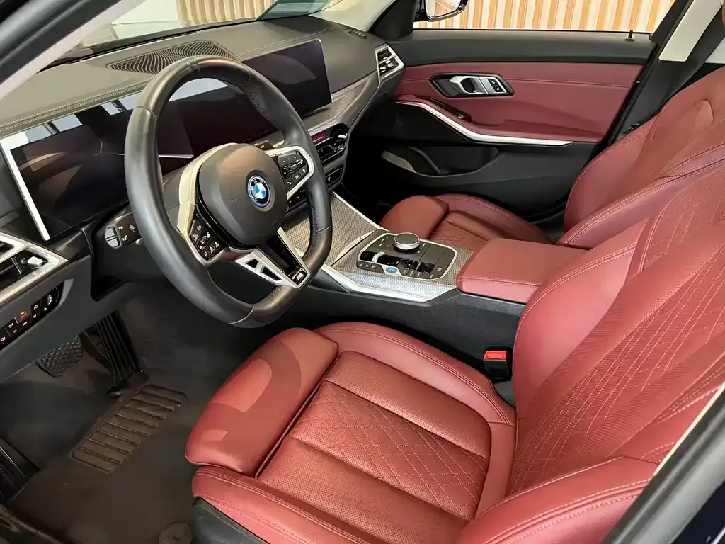 BMW i3 — фото 8