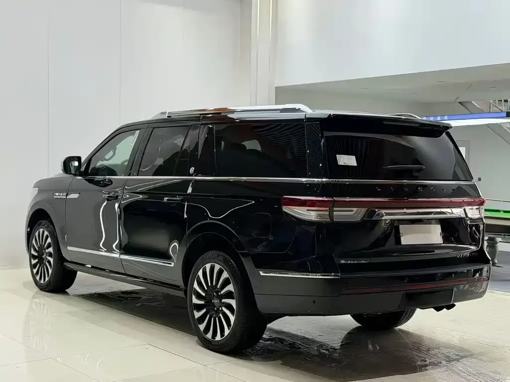 Lincoln Navigator — фото 8
