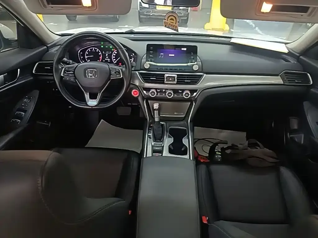 Honda Accord — фото 3