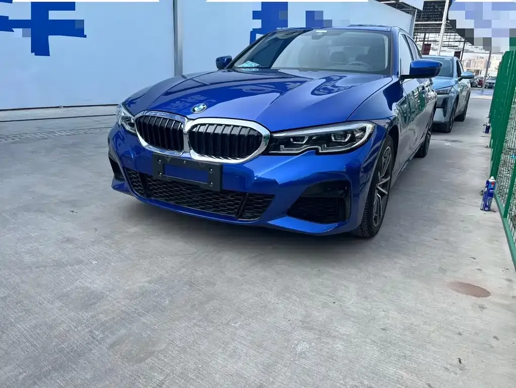 BMW 3 Series — фото 1