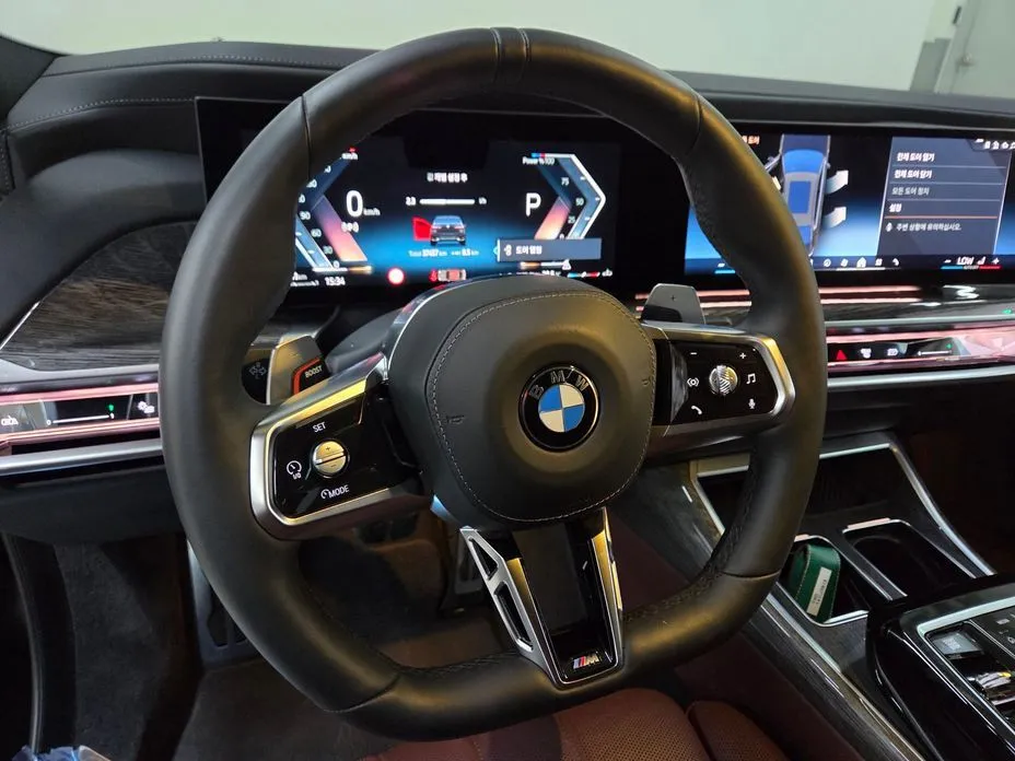 BMW 7-Series 2024 из KR, фото 9