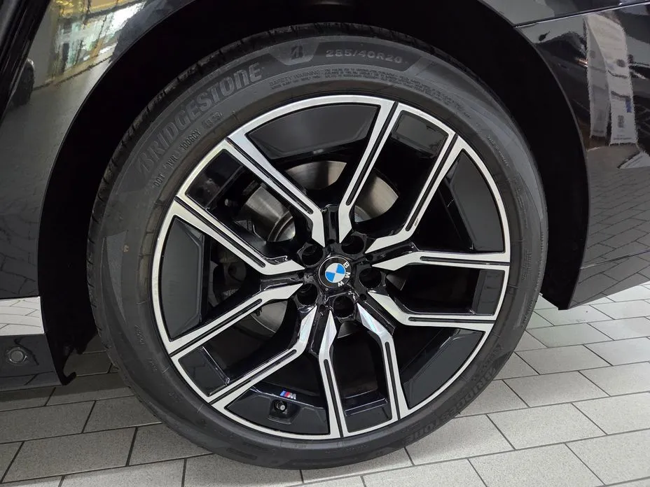 BMW 7-Series 2024 из KR, фото 3