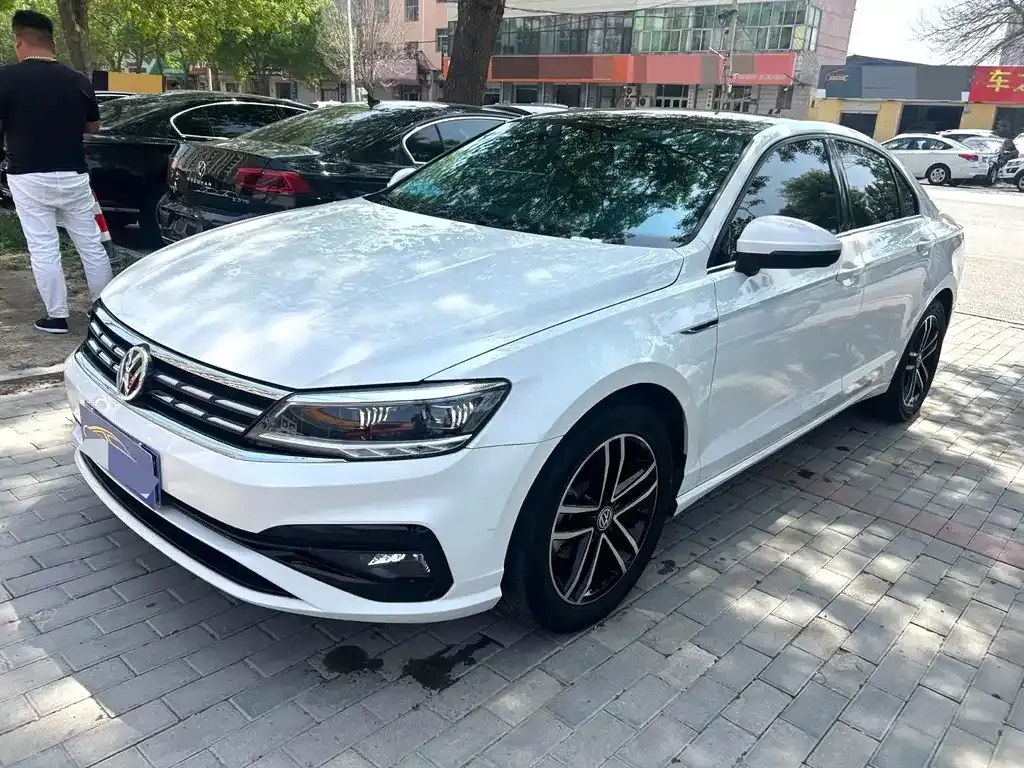 Volkswagen Lamando