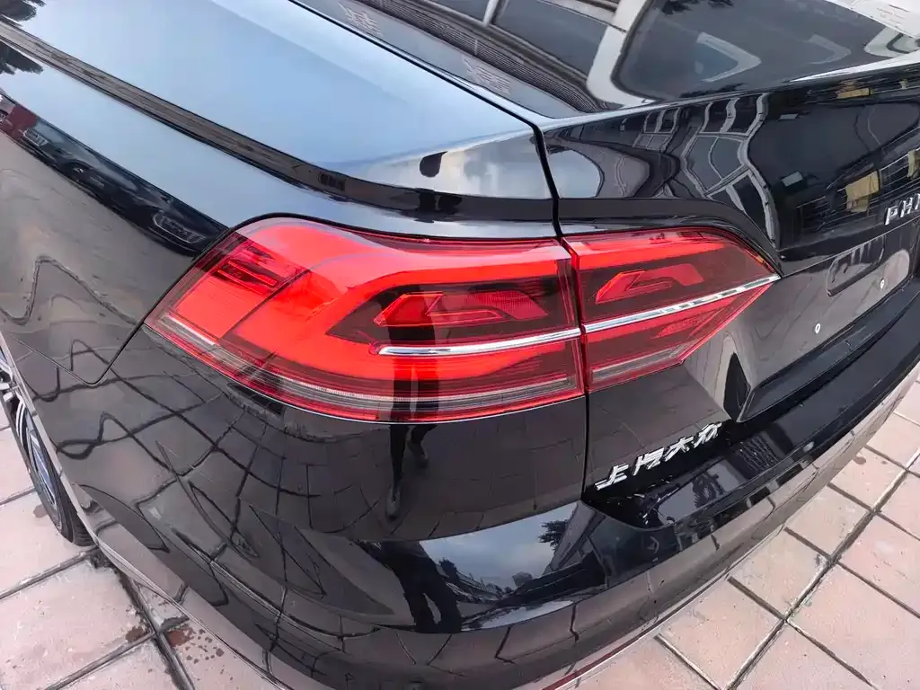 Volkswagen Phideon — фото 9