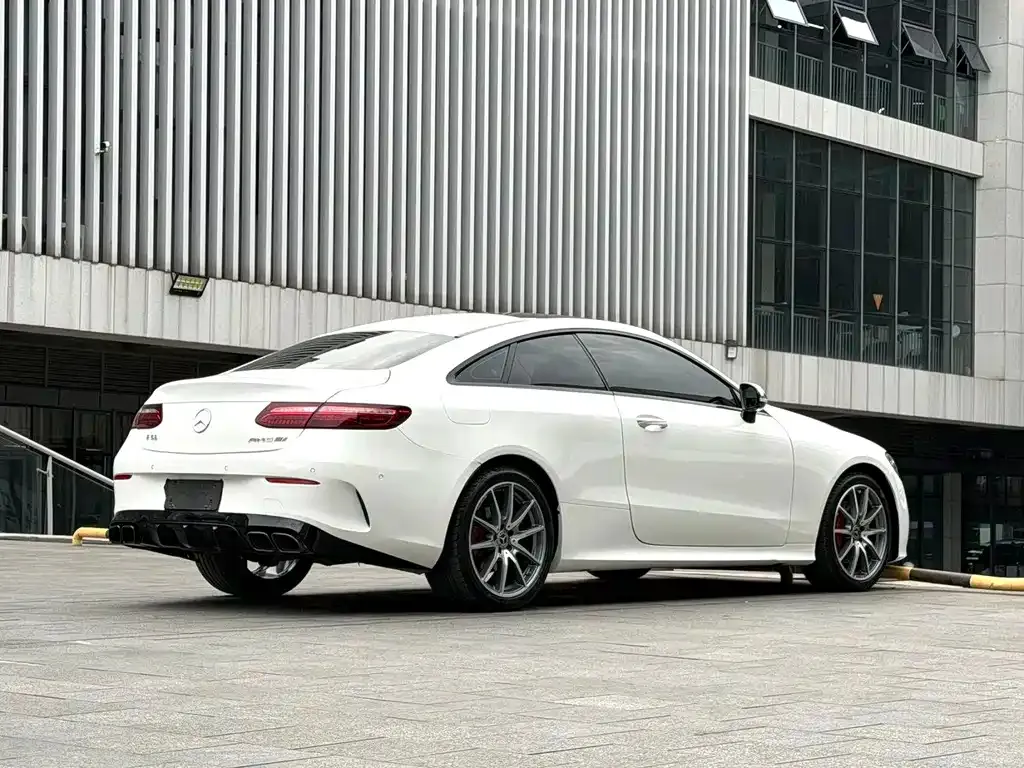 Mercedes-Benz E-Class (Import) — фото 5