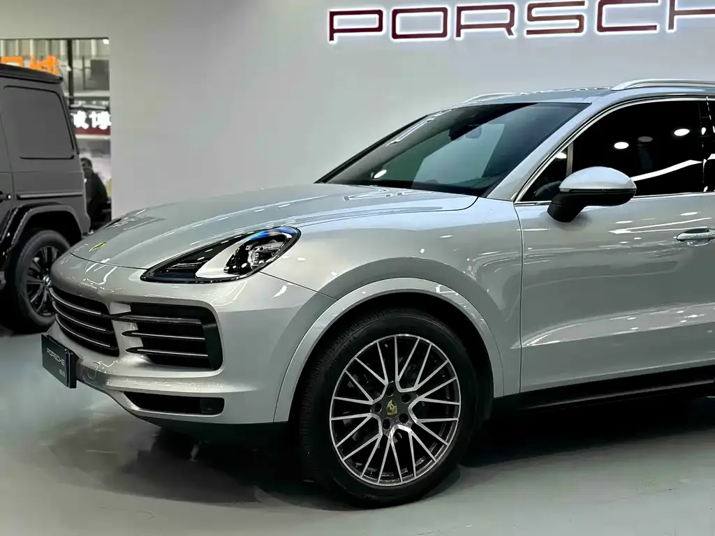 Porsche Cayenne — фото 6